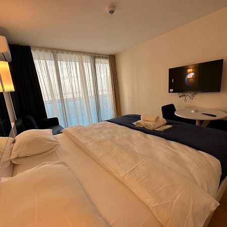 Orbi City Batumi Aparthotel Экстерьер фото
