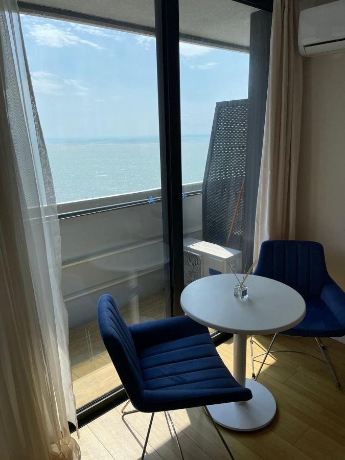 Orbi City Batumi Aparthotel Экстерьер фото