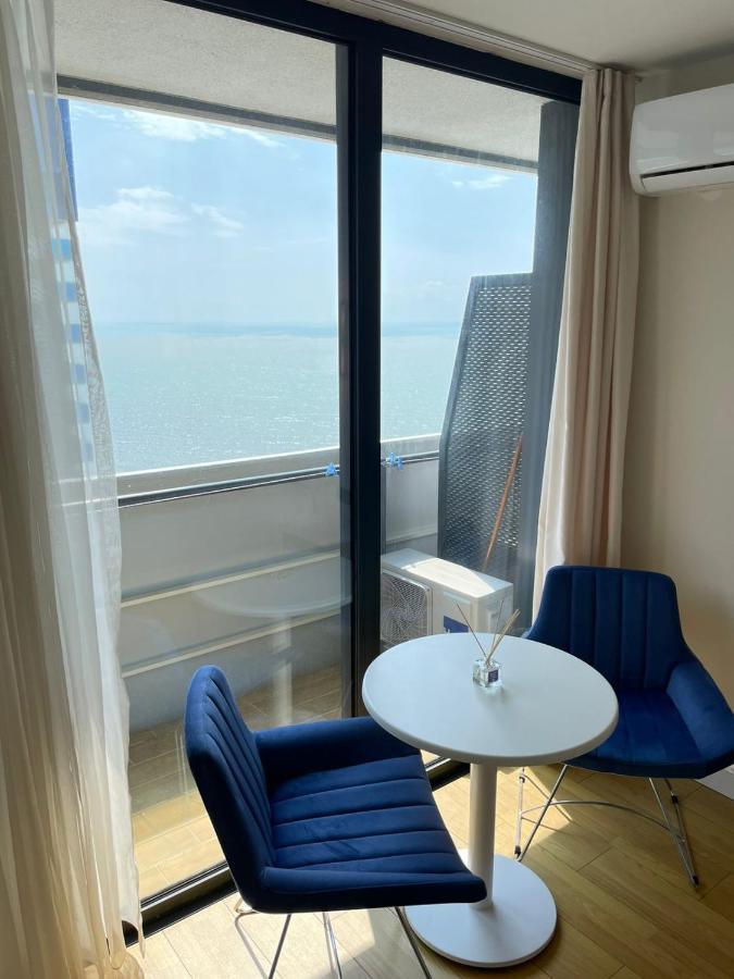 Orbi City Batumi Aparthotel Экстерьер фото