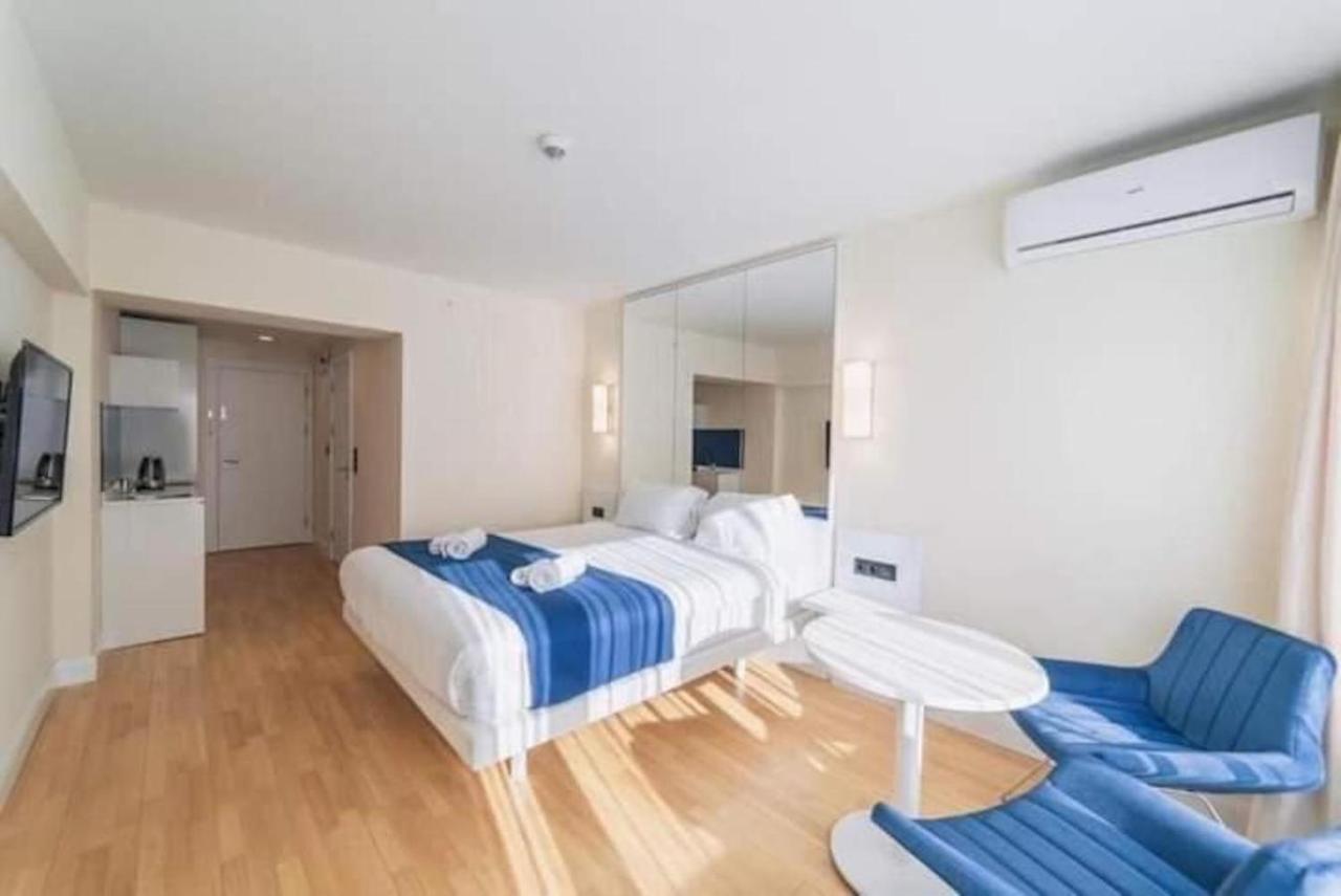 Orbi City Batumi Aparthotel Экстерьер фото