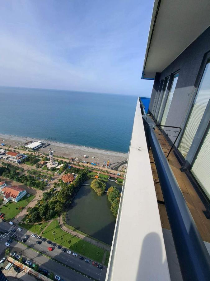 Orbi City Batumi Aparthotel Экстерьер фото