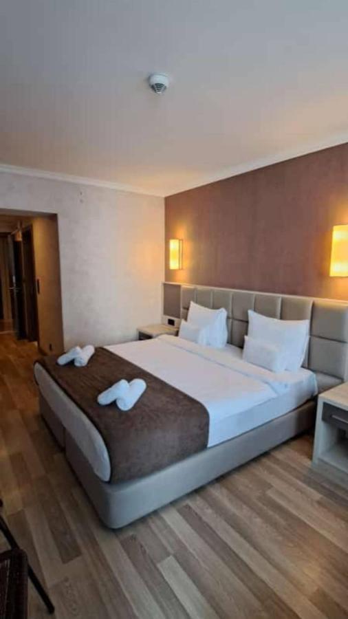 Orbi City Batumi Aparthotel Экстерьер фото