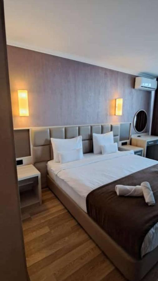 Orbi City Batumi Aparthotel Экстерьер фото