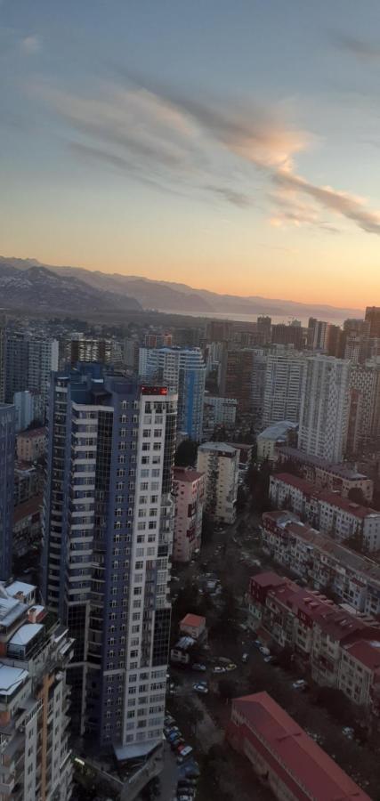 Orbi City Batumi Aparthotel Экстерьер фото