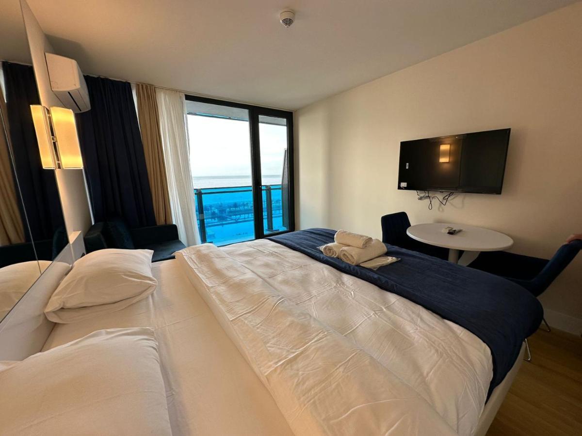 Orbi City Batumi Aparthotel Экстерьер фото